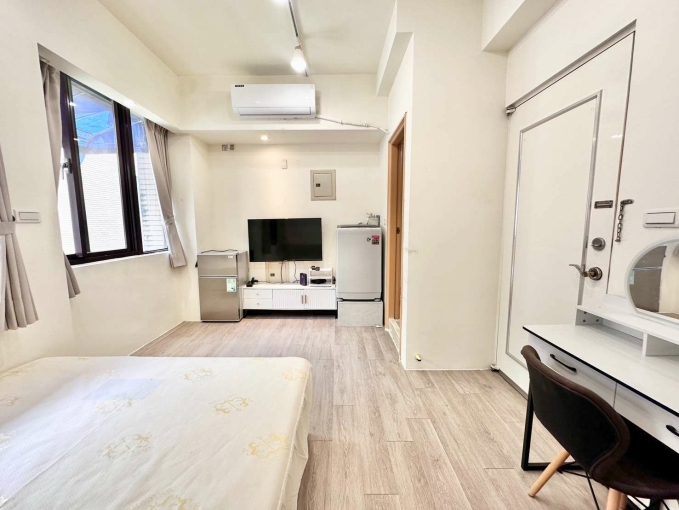 你混哪裡?我混黑眼圈⚡可貓貓✨獨洗獨曬⚡可租補💕近一中 中友⚡宇你相見（第7張）