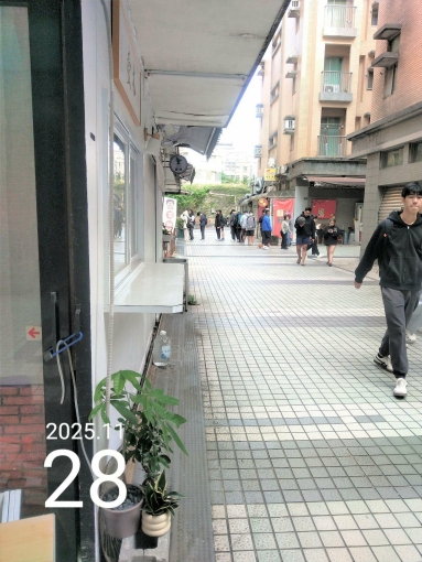 出租淡大金雞母社區店面（第1張）