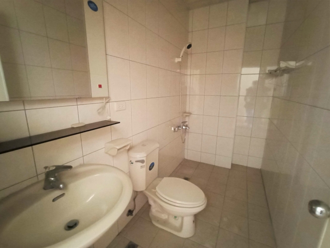 逢甲熱鬧結市西屯路整棟透店（第7張）