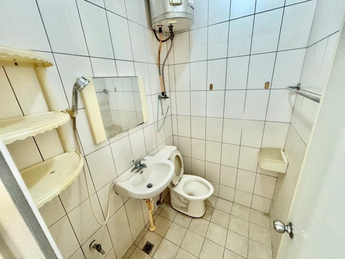 走路楓康超市❤️免仲介費✨室內機車位✨變頻冷氣（第7張）