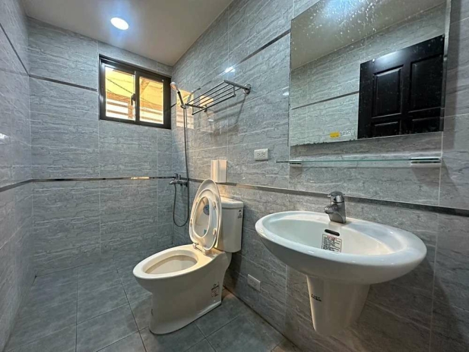 沛沛租🔅獨棟全新透天門前停車大空間 - Image 8