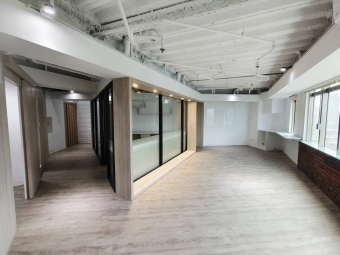 ☆捷運永春辦公☆正忠孝東五段門牌、高樓層、漂亮設計裝潢（第4張）