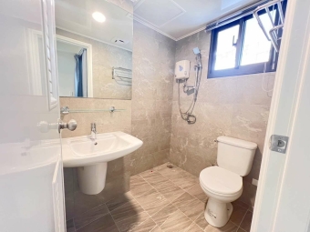 嚴選優質屋況💕大間💕可雙租補💕室內機車位💕衛浴開窗（第5張）