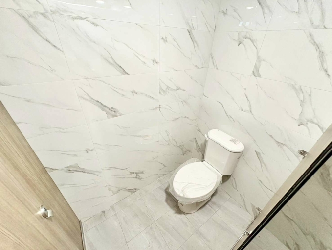 🧡請加賴🧡全新完工🧡全新預定7/30🧡電梯🧡可工作室 辦公室 美甲 美睫 美業🧡可營業🧡木質地板🧡共用衛浴🧡秒殺物件🧡（第11張）