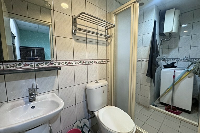 傑出租屋/近夜市平價套房,獨洗,台電（第4張）