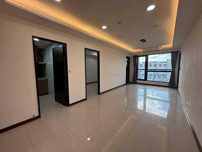 租屋找77✿站前社區,採光佳,可貓可補助 - Image 1