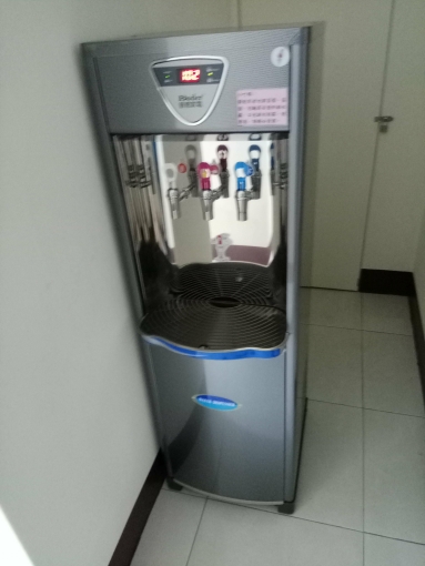 小港捷運350m|漢民商圈裝修美套房|可租補+附室內機車位|投幣式洗衣大曬衣場`(第8張)