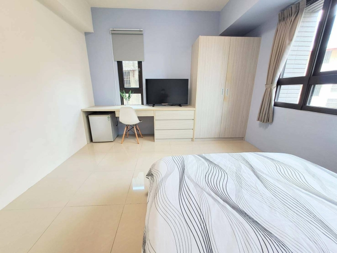 設計款大空間☆近中友百貨中國醫☆陽台☆飲水機子母車（第5張）