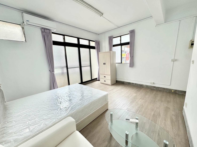 天津北平中清文心商圈近捷運站透天 - Image 1