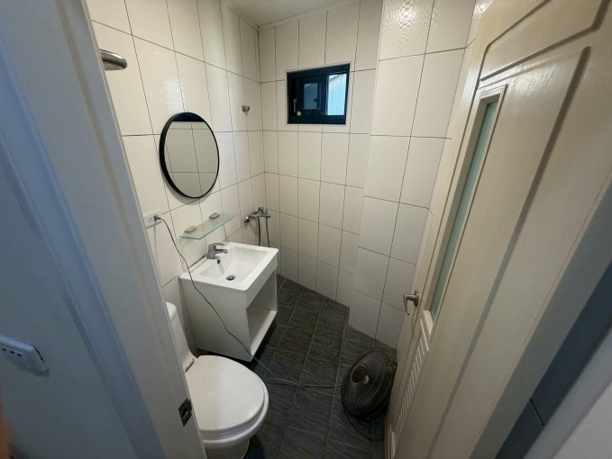 🔥西區可貓套房🔥可雙租補🔥陽台獨洗🔥近英士公園（第2張）