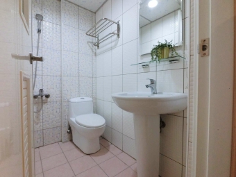 🧡加賴約🧡限女生🧡電梯美屋🧡獨洗凸窗曬🧡租屋補助🧡秒殺物件🧡 - Image 16